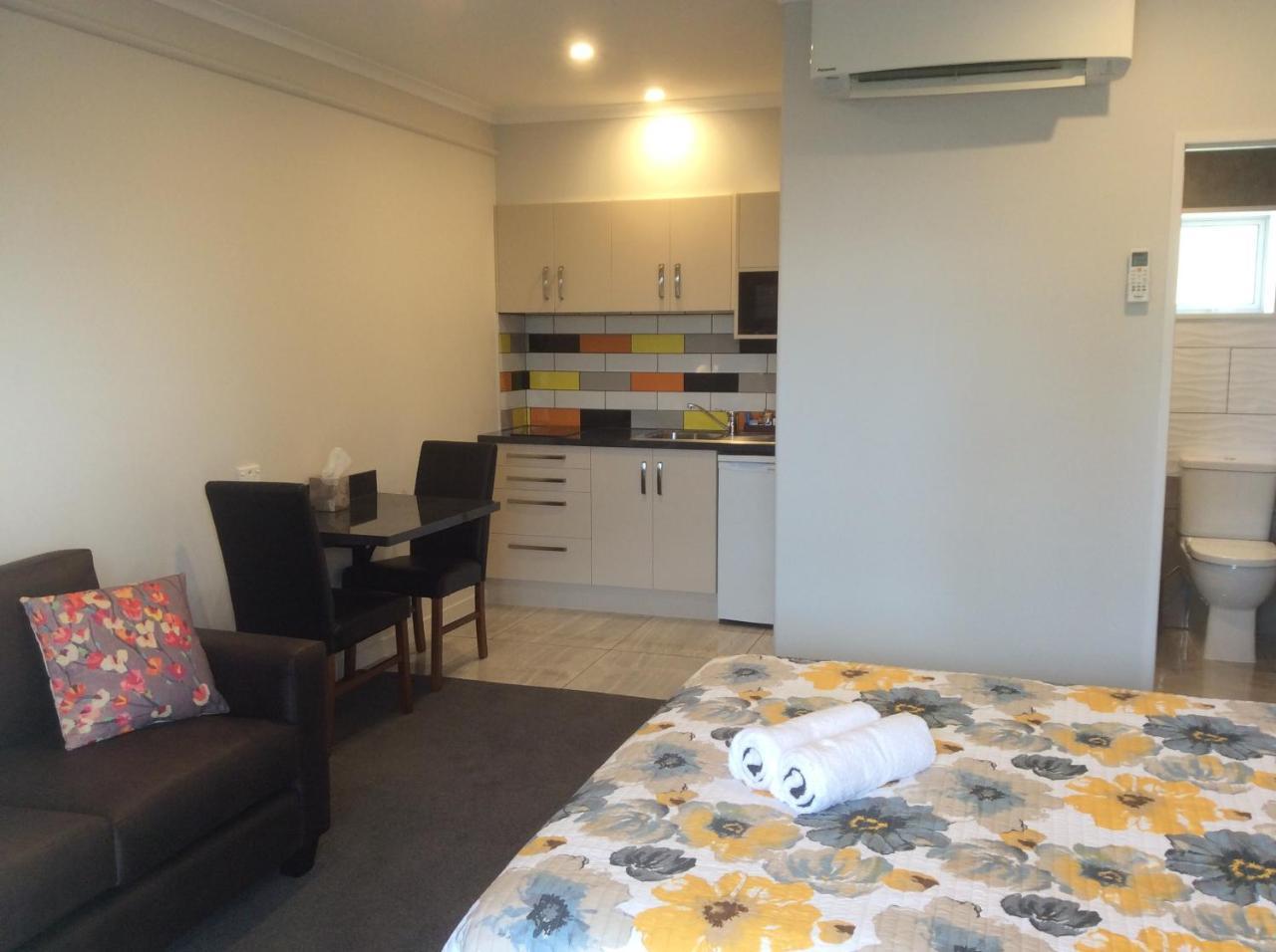 Bigsky Motels Omarama Bagian luar foto