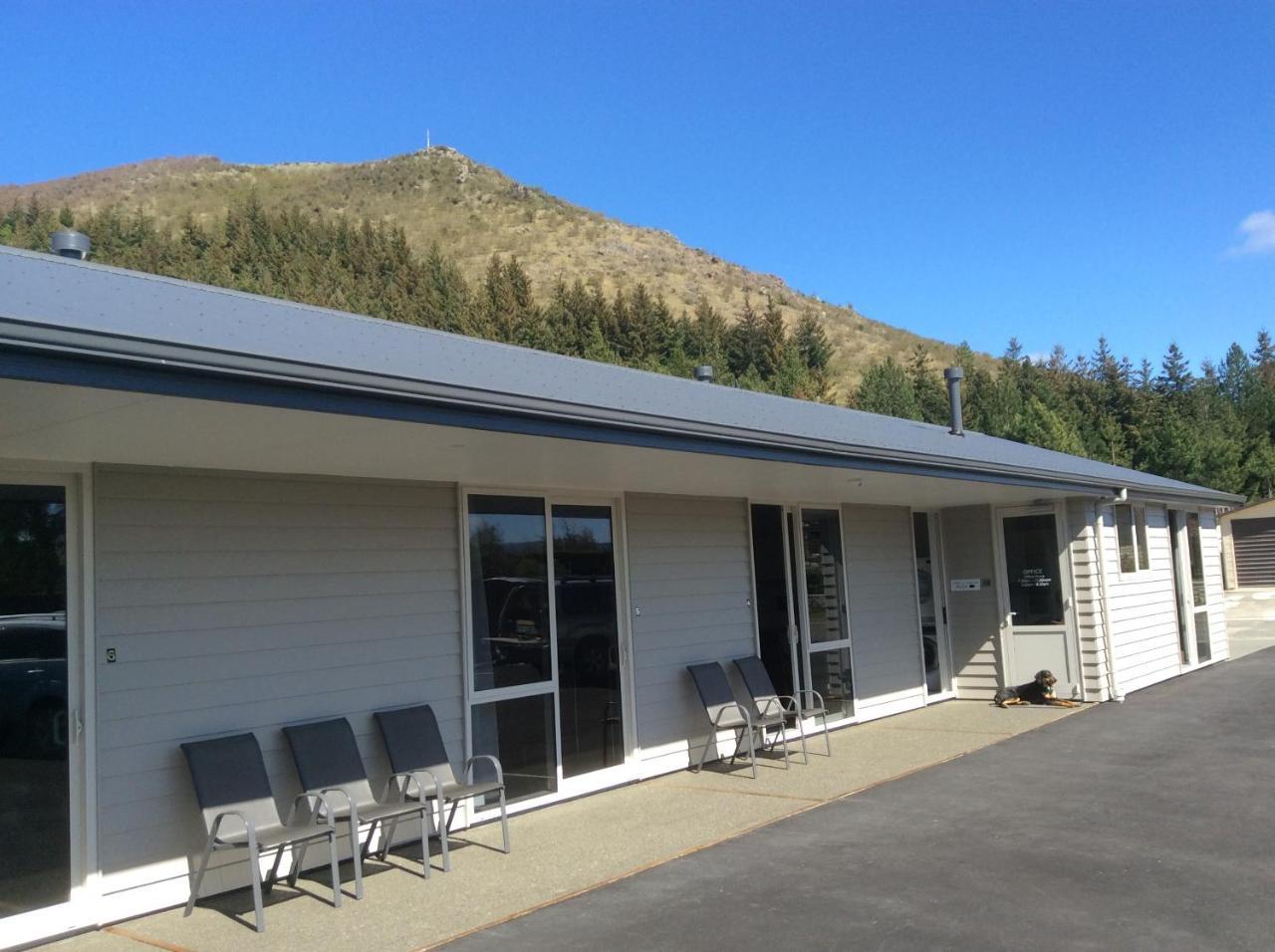 Bigsky Motels Omarama Bagian luar foto