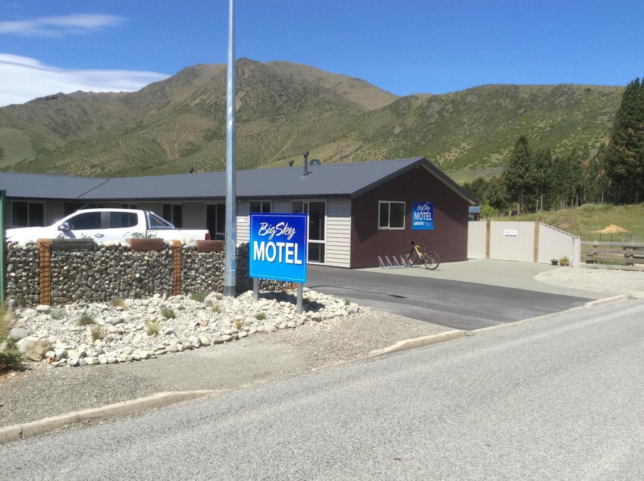 Bigsky Motels Omarama Bagian luar foto